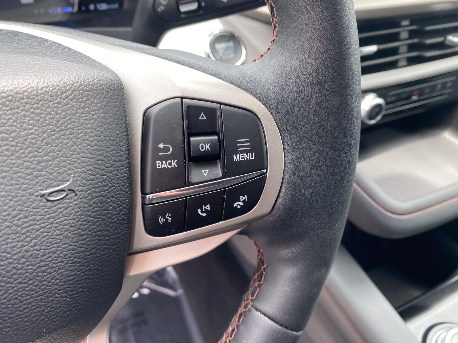2026 Ford Explorer Active w/200A Pkg 4WD