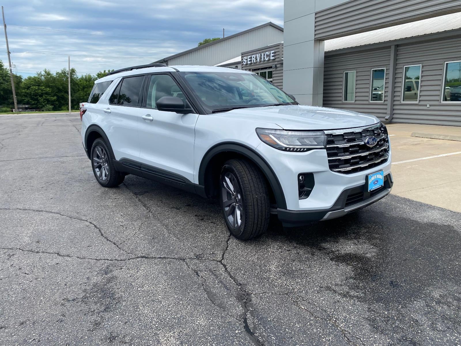 2026 Ford Explorer Active w/200A Pkg 4WD