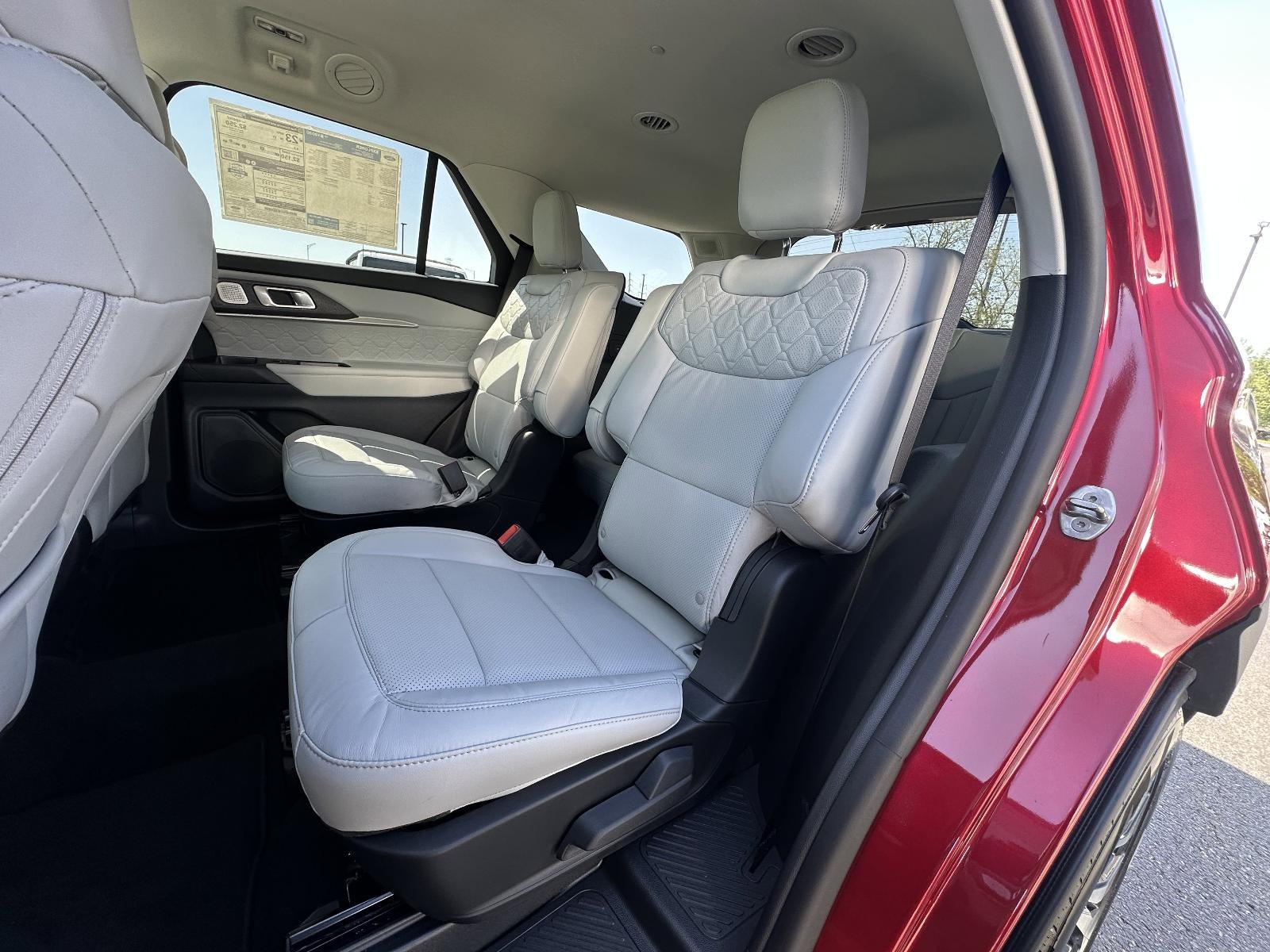 2026 Ford Explorer Platinum 4WD