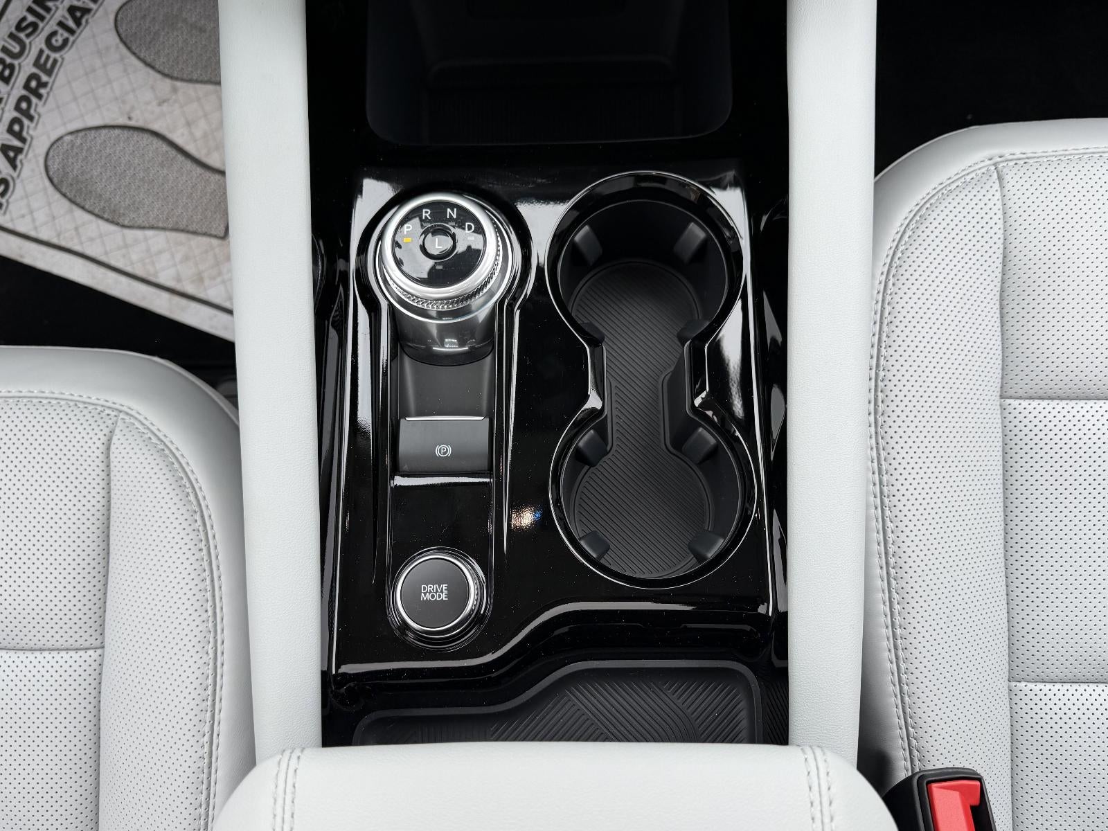 2026 Ford Explorer Platinum 4WD