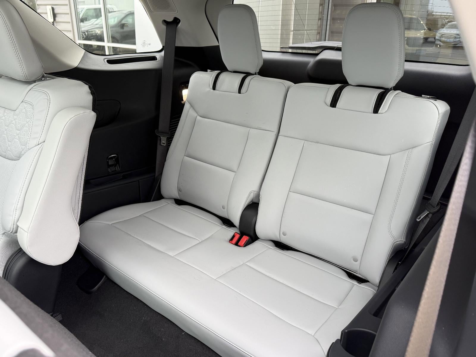 2026 Ford Explorer Platinum 4WD