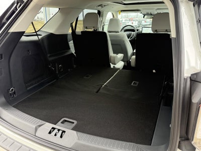 2026 Ford Explorer Platinum 4WD