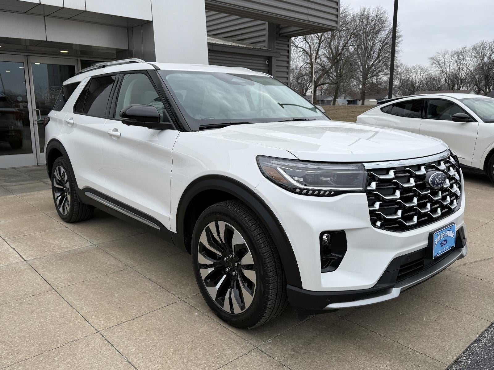 2026 Ford Explorer Platinum 4WD