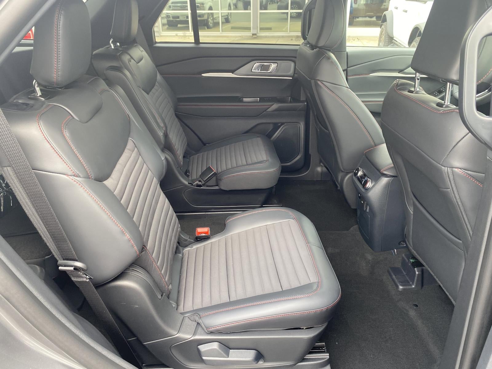 2026 Ford Explorer ST-Line 4WD