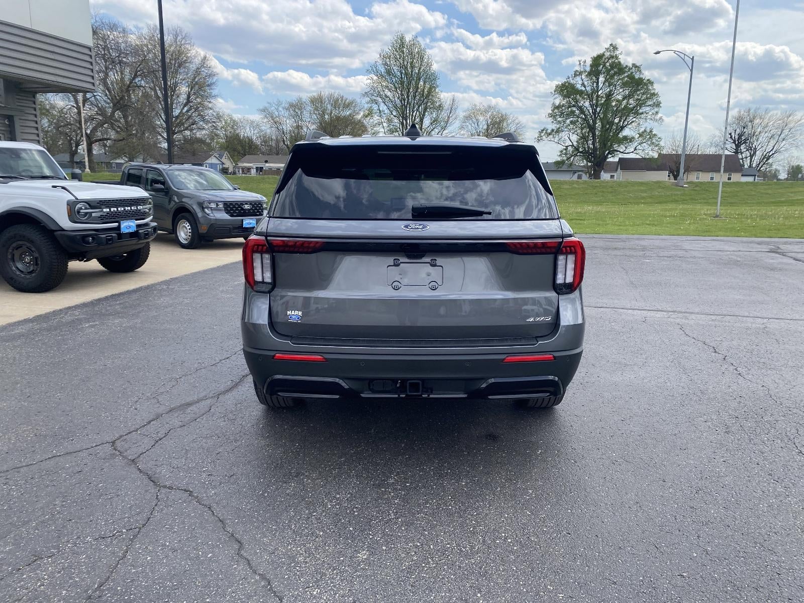 2026 Ford Explorer ST-Line 4WD