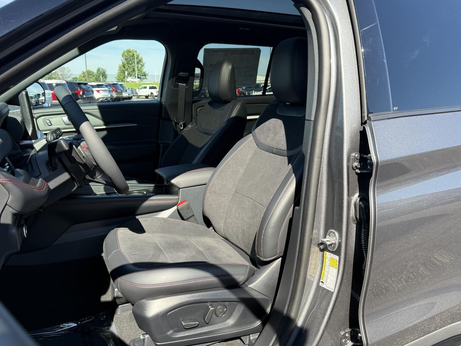 2026 Ford Explorer ST 4WD