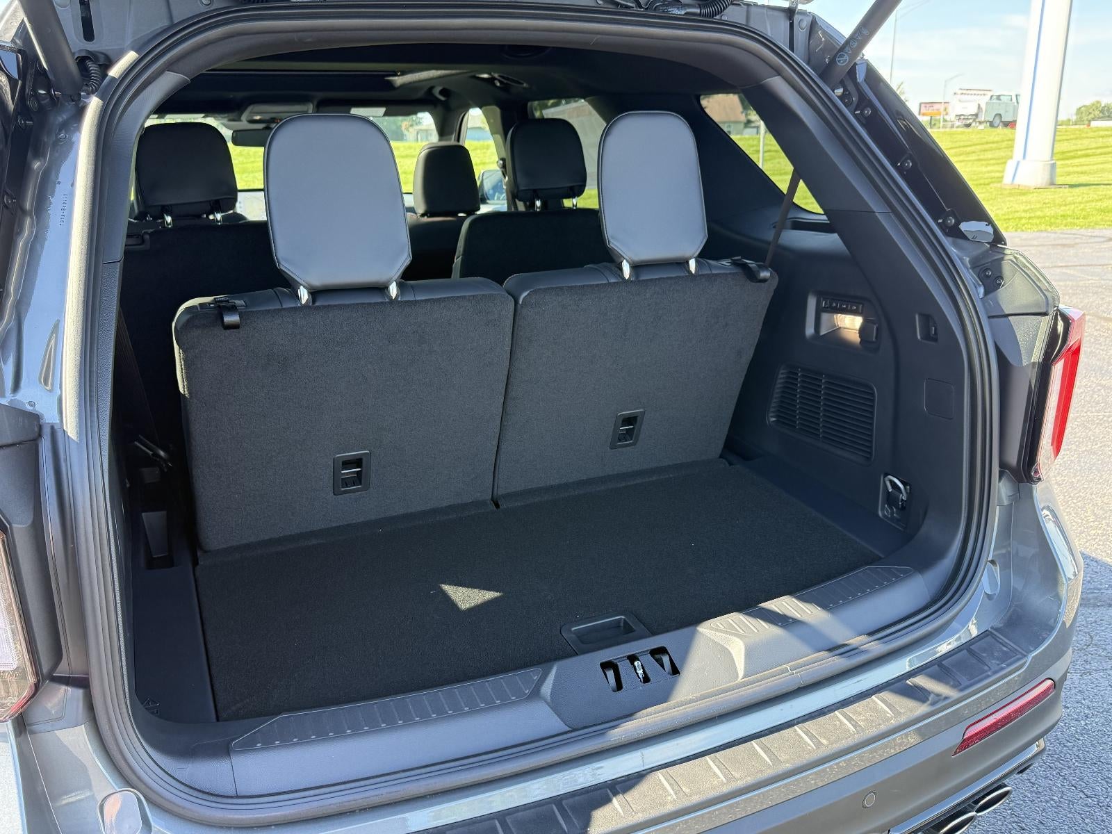 2026 Ford Explorer ST 4WD