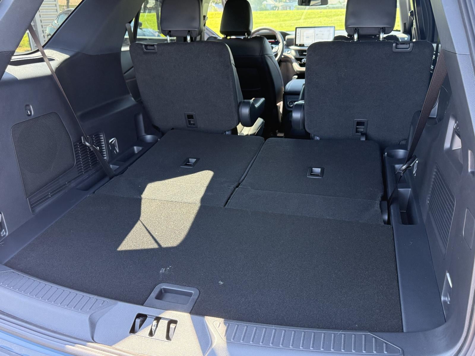 2026 Ford Explorer ST 4WD