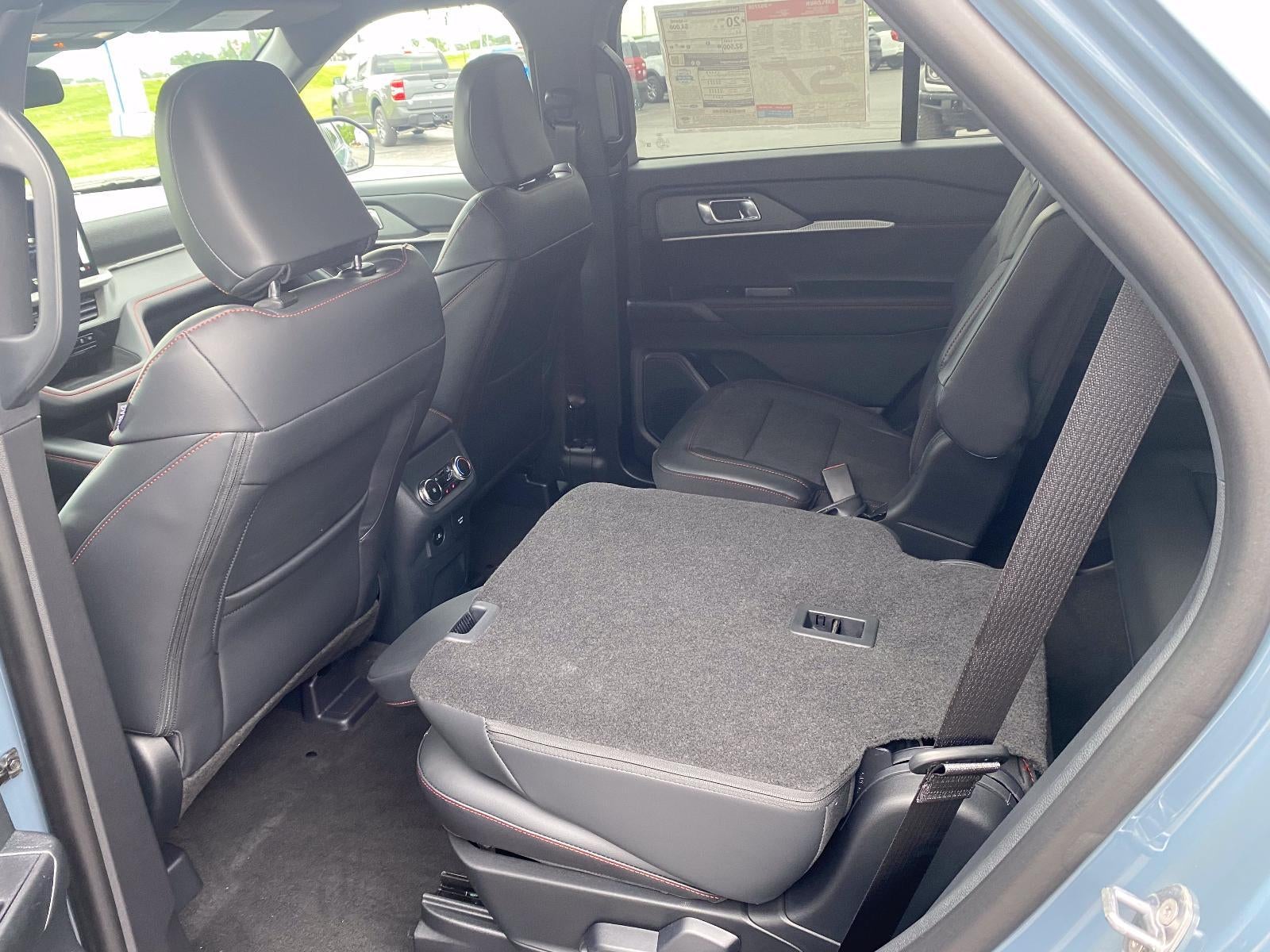 2026 Ford Explorer ST 4WD