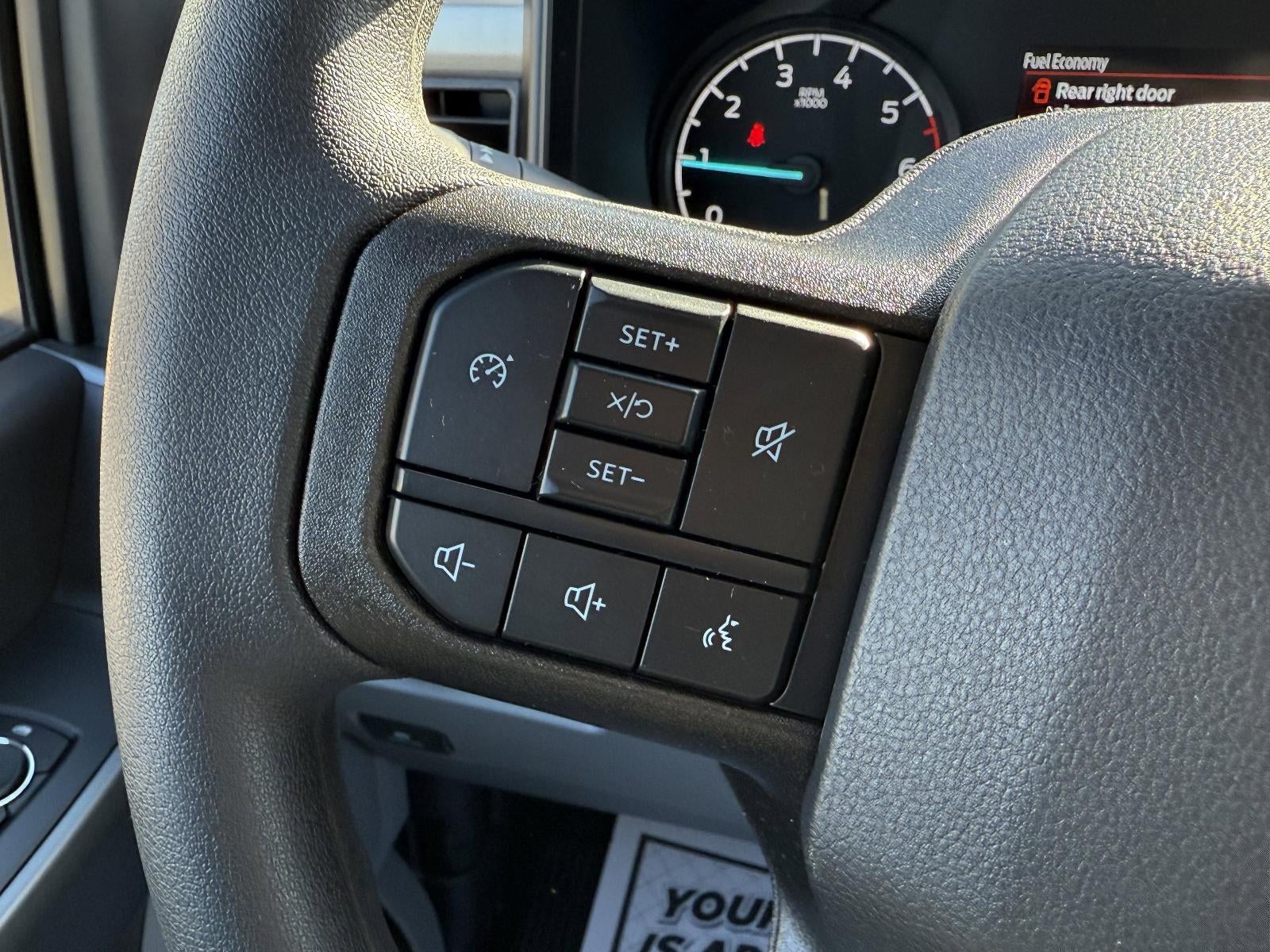 2026 Ford Super Duty F-250 SRW XL 4WD Crew Cab 6.75' Box