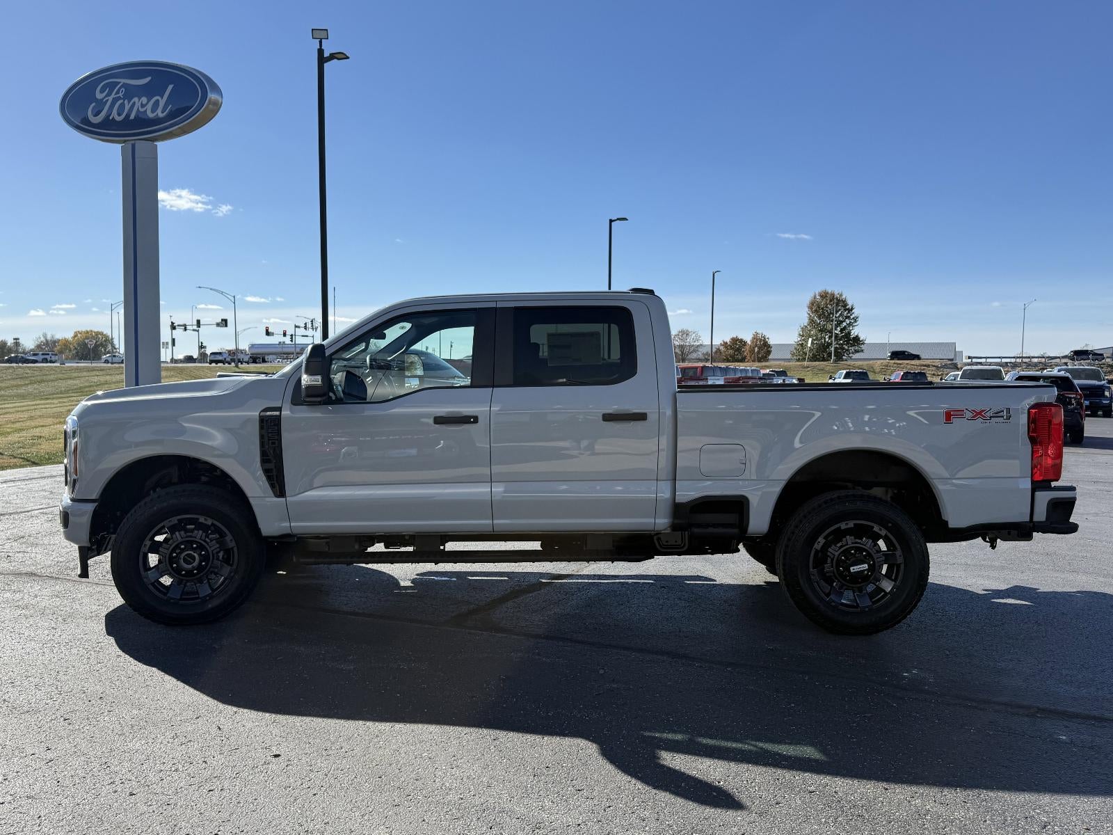 2026 Ford Super Duty F-250 SRW XL 4WD Crew Cab 6.75' Box