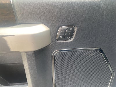 2022 Ford Super Duty F-250 SRW LARIAT 4WD Crew Cab 6.75' Box