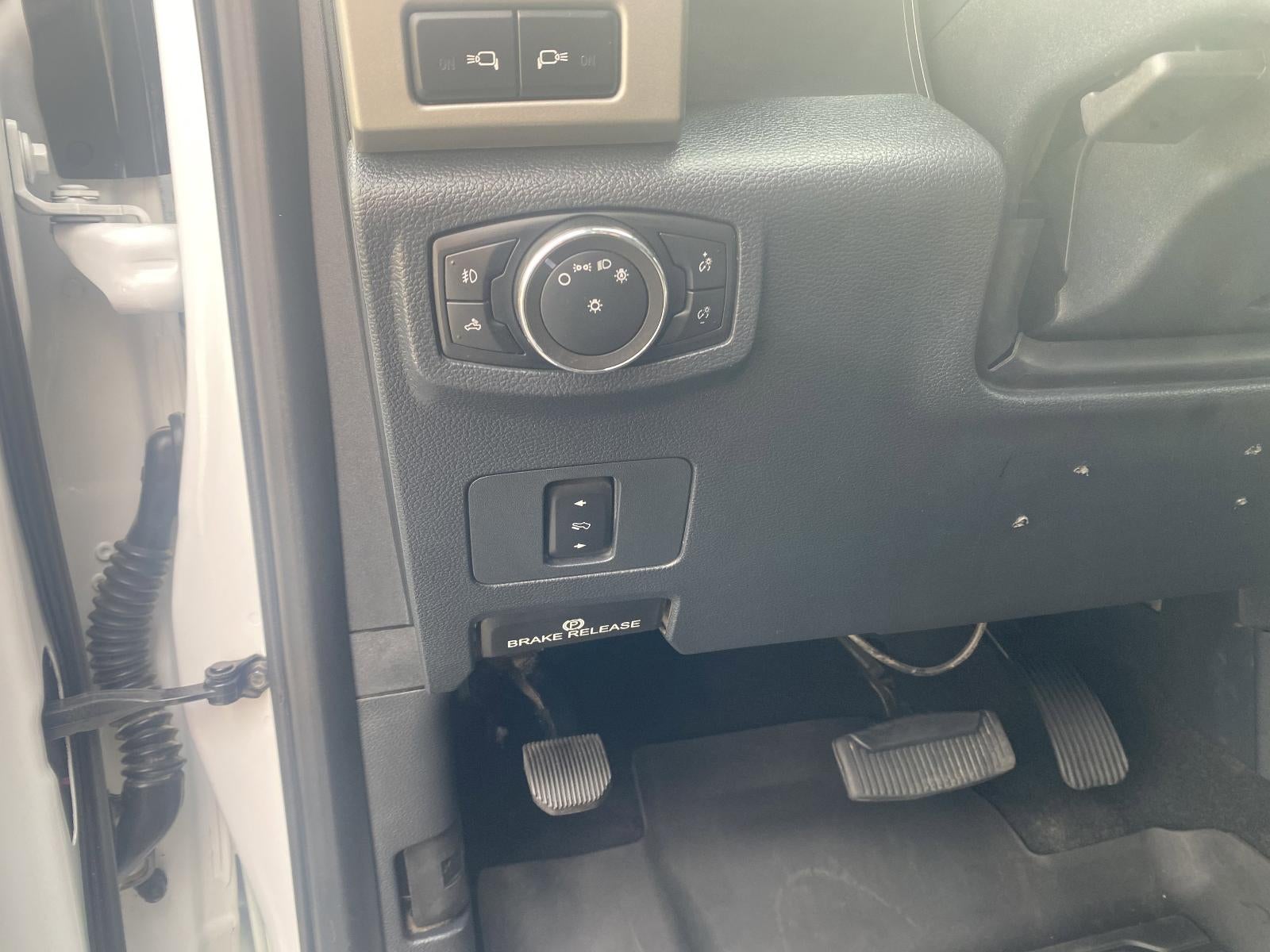 2022 Ford Super Duty F-250 SRW LARIAT 4WD Crew Cab 6.75' Box