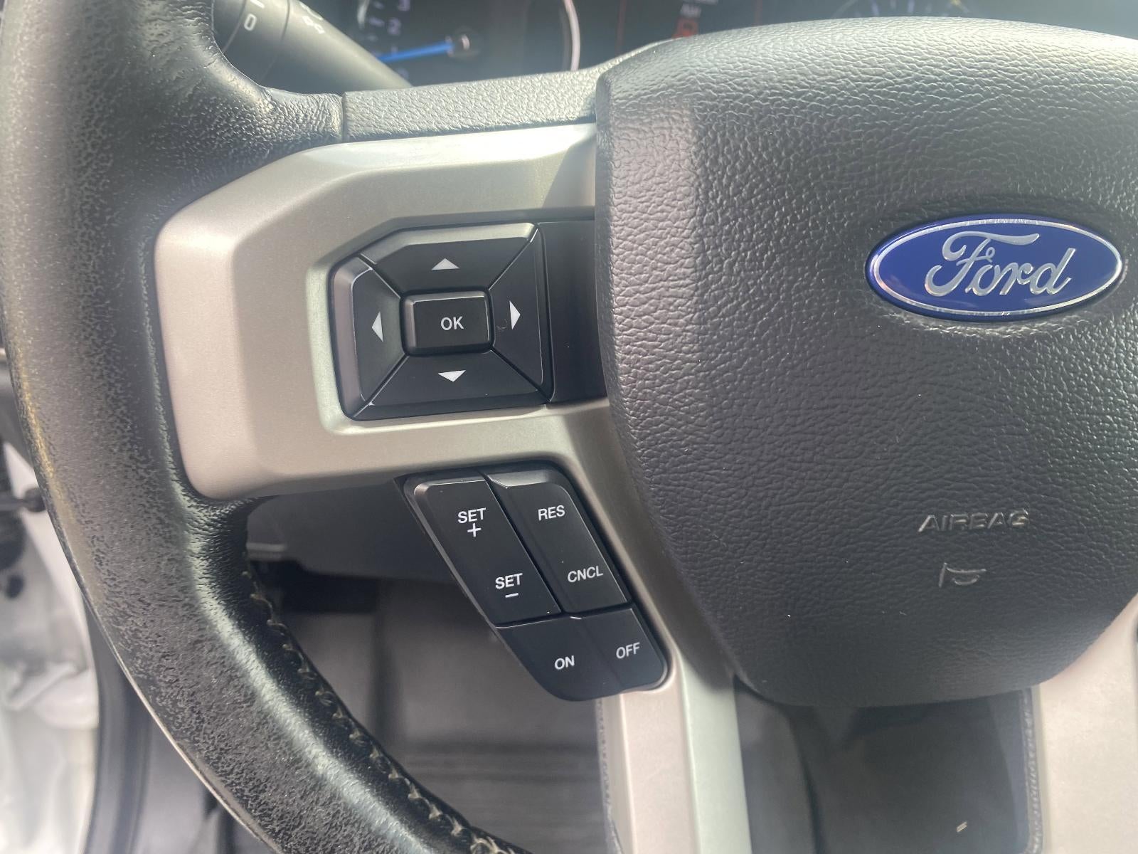 2022 Ford Super Duty F-250 SRW LARIAT 4WD Crew Cab 6.75' Box