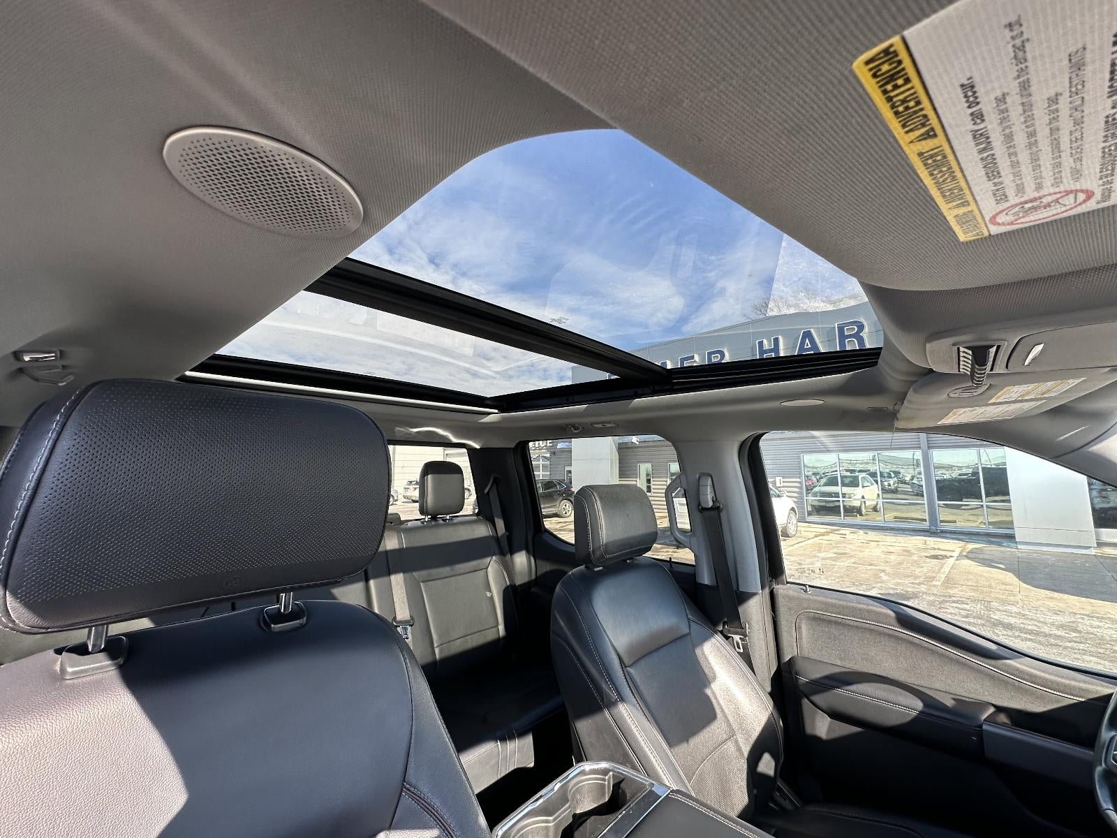 2023 Ford Super Duty F-250 SRW LARIAT 4WD Crew Cab 6.75' Box