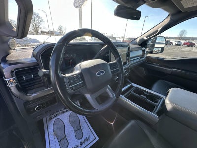 2023 Ford Super Duty F-250 SRW LARIAT 4WD Crew Cab 6.75' Box