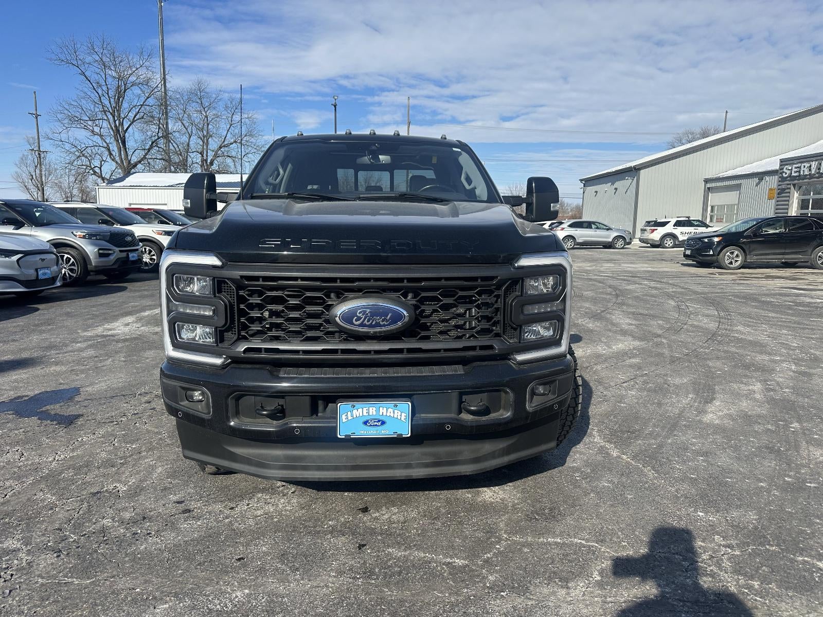 2023 Ford Super Duty F-250 SRW LARIAT 4WD Crew Cab 6.75' Box