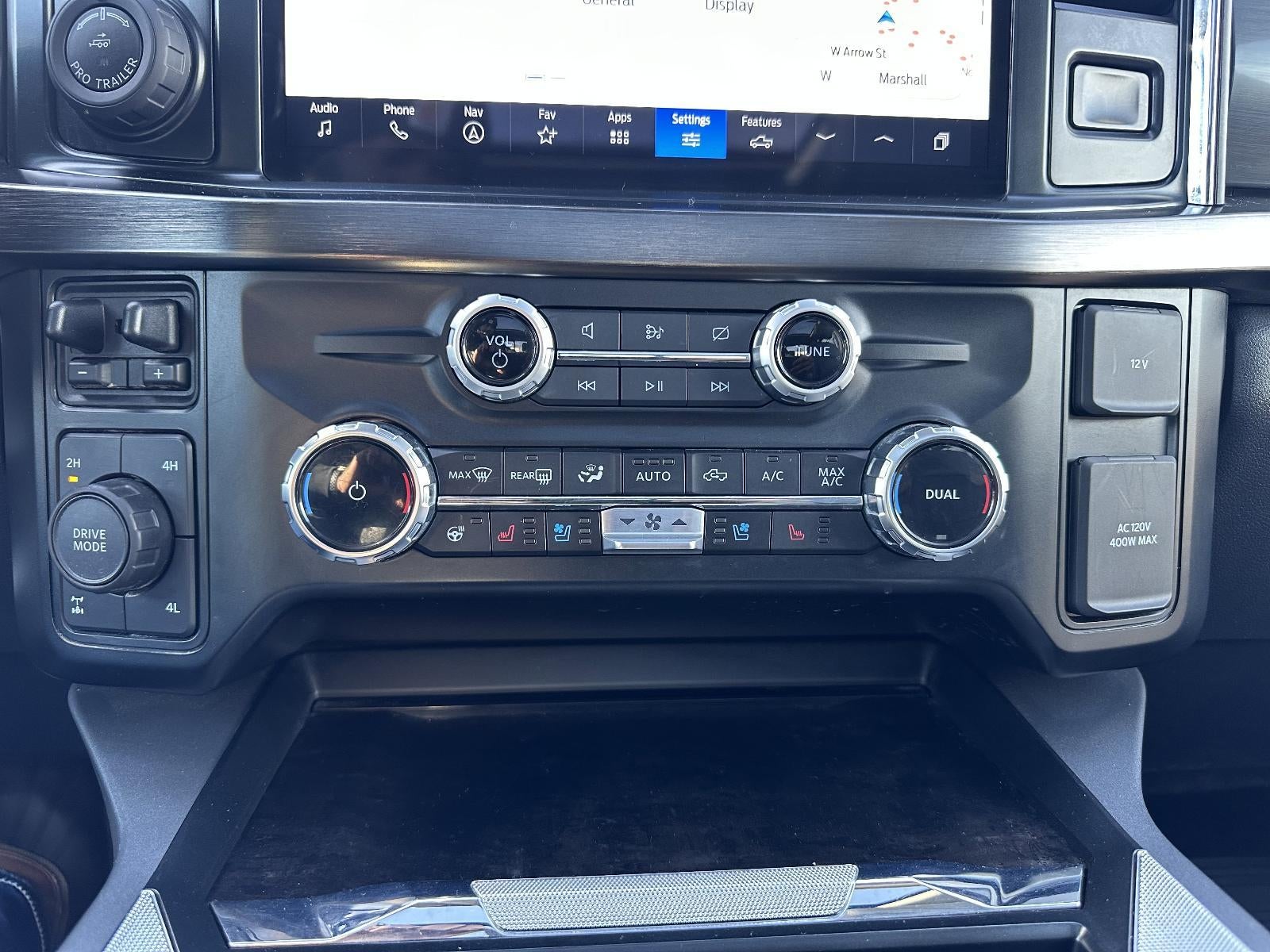 2023 Ford Super Duty F-250 SRW LARIAT 4WD Crew Cab 6.75' Box