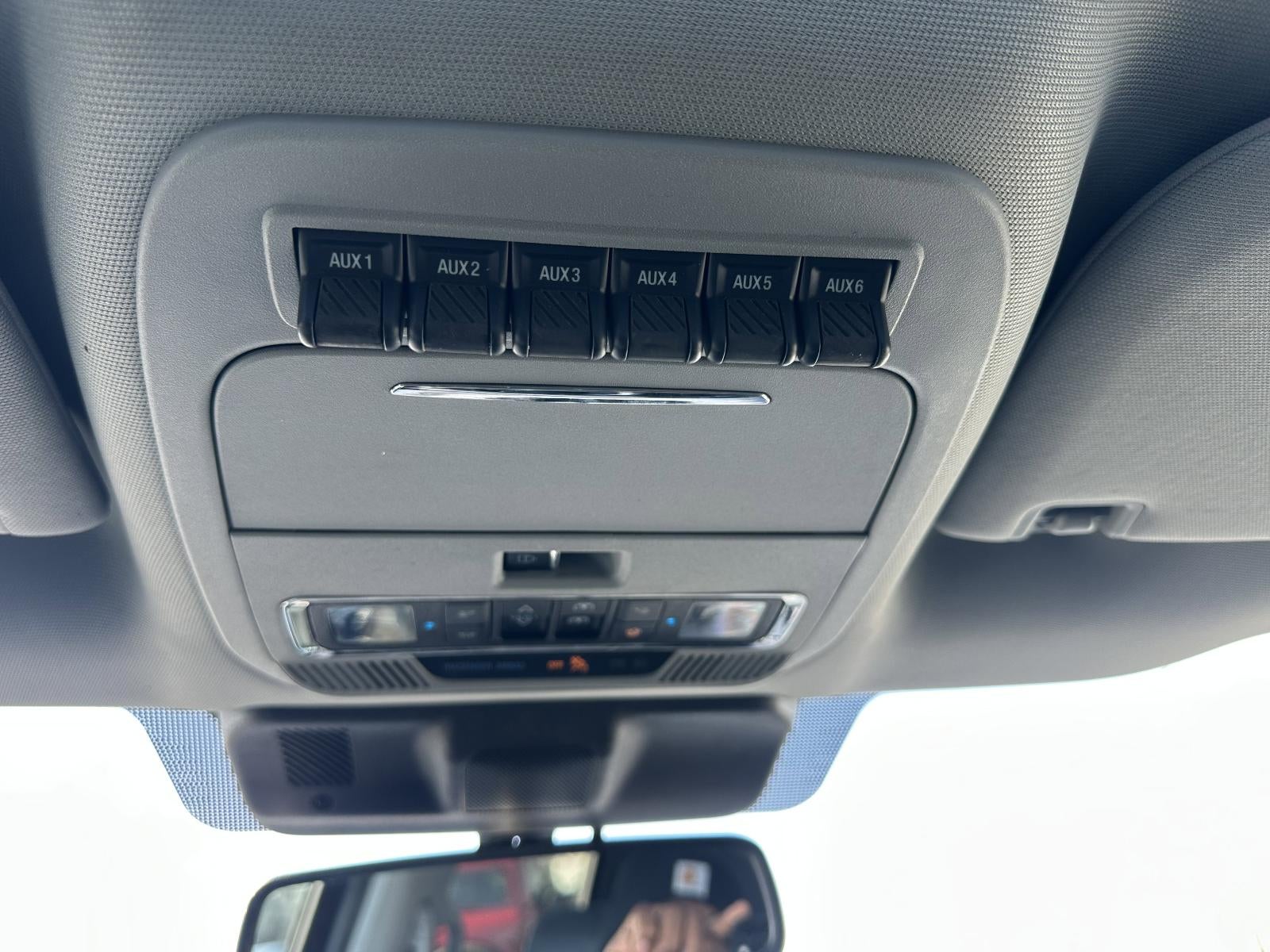 2023 Ford Super Duty F-250 SRW LARIAT 4WD Crew Cab 6.75' Box