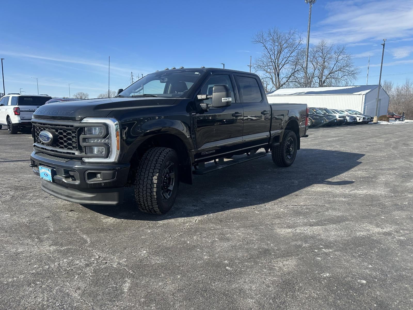 2023 Ford Super Duty F-250 SRW LARIAT 4WD Crew Cab 6.75' Box