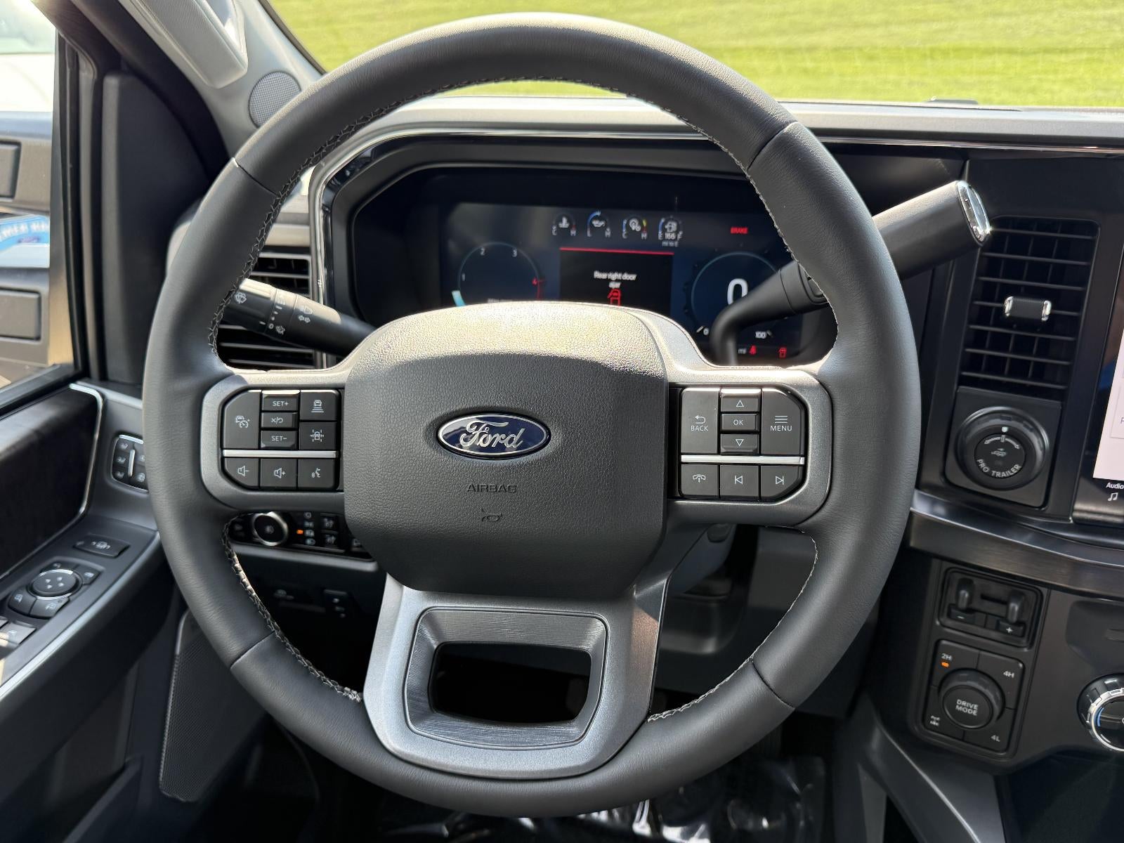 2027 Ford Super Duty F-250 SRW LARIAT 4WD Crew Cab 6.75' Box