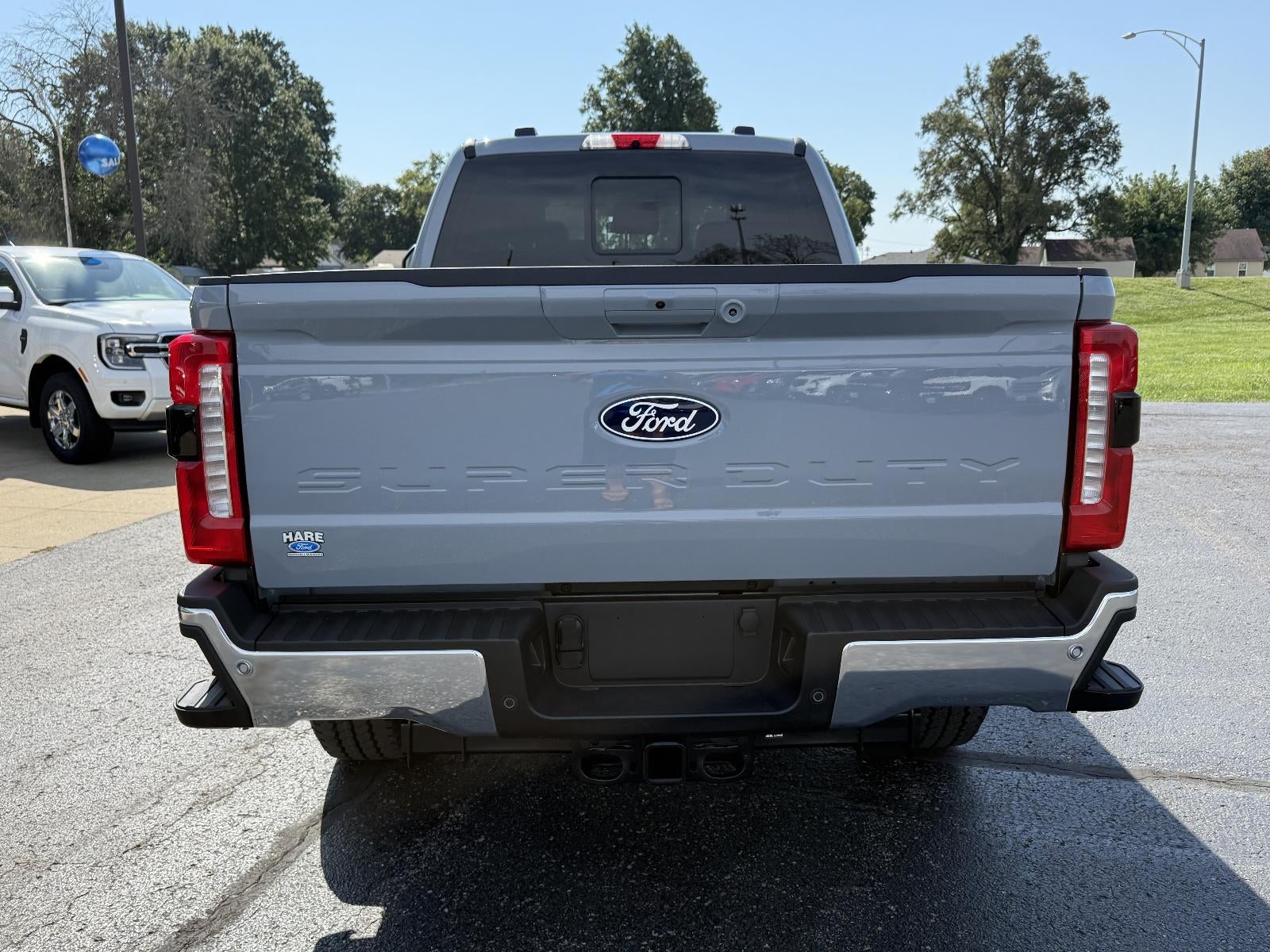 2027 Ford Super Duty F-250 SRW LARIAT 4WD Crew Cab 6.75' Box