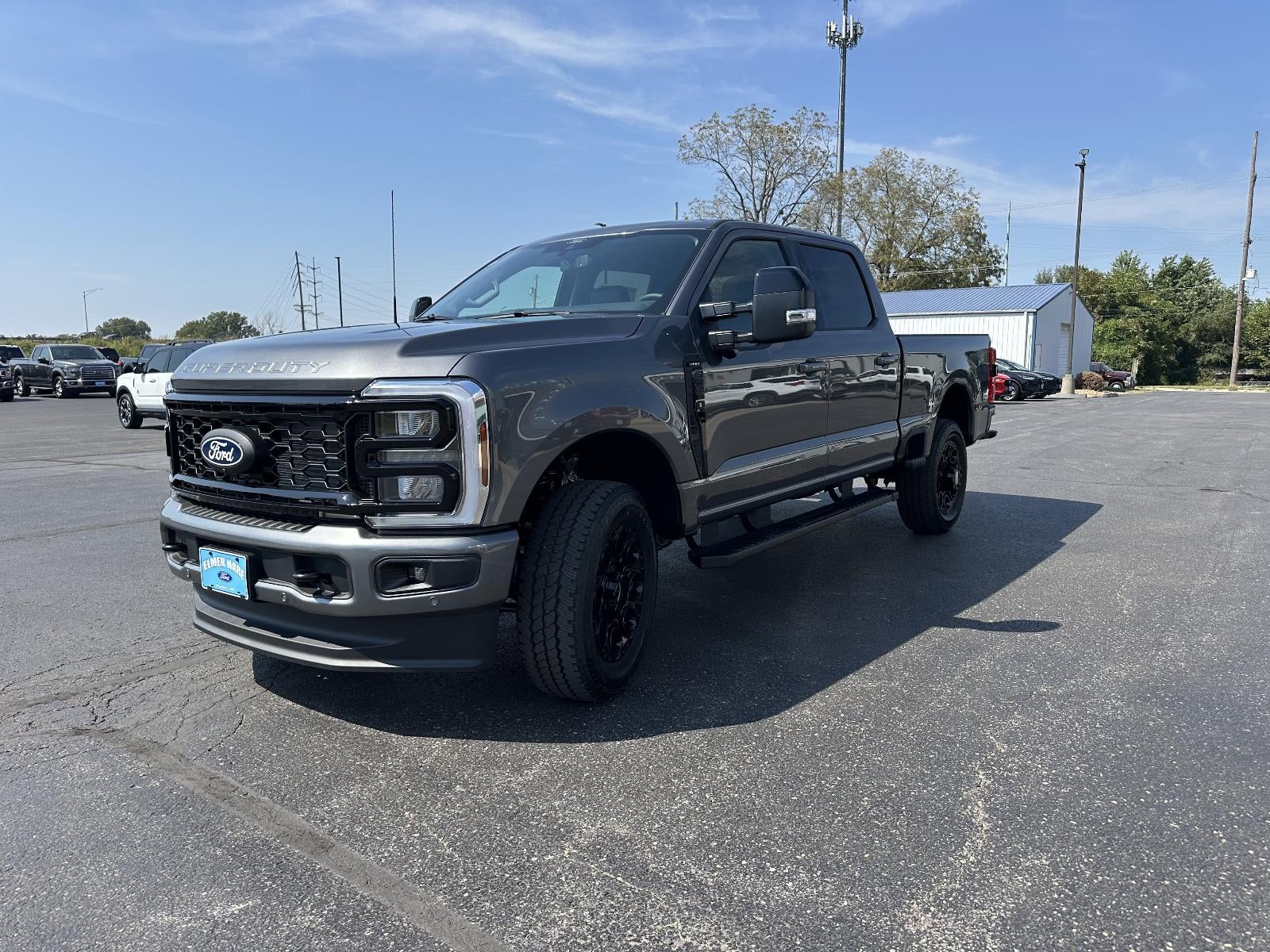 2027 Ford Super Duty F-250 SRW LARIAT 4WD Crew Cab 6.75' Box