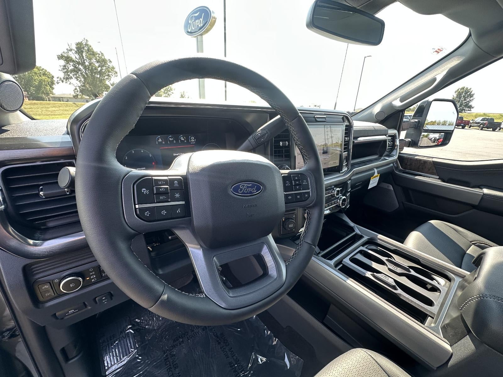 2027 Ford Super Duty F-250 SRW LARIAT 4WD Crew Cab 6.75' Box