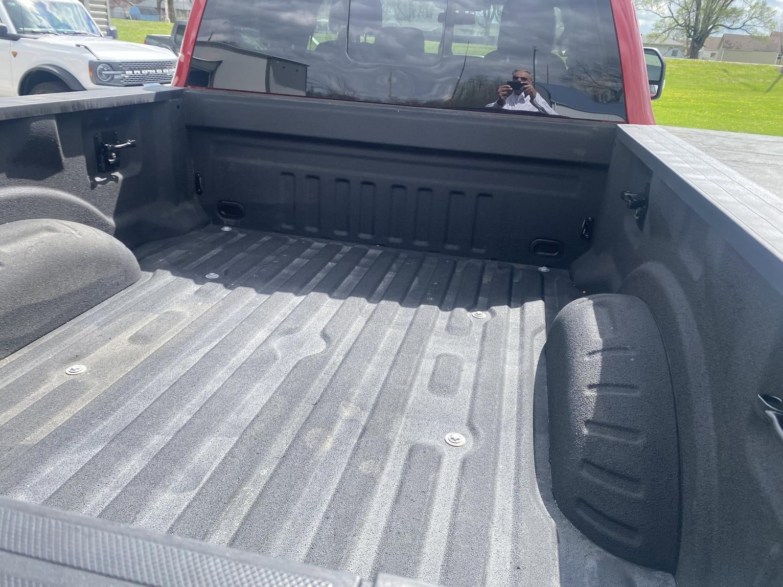 2023 Ford Super Duty F-250 SRW LARIAT 4WD Crew Cab 6.75' Box