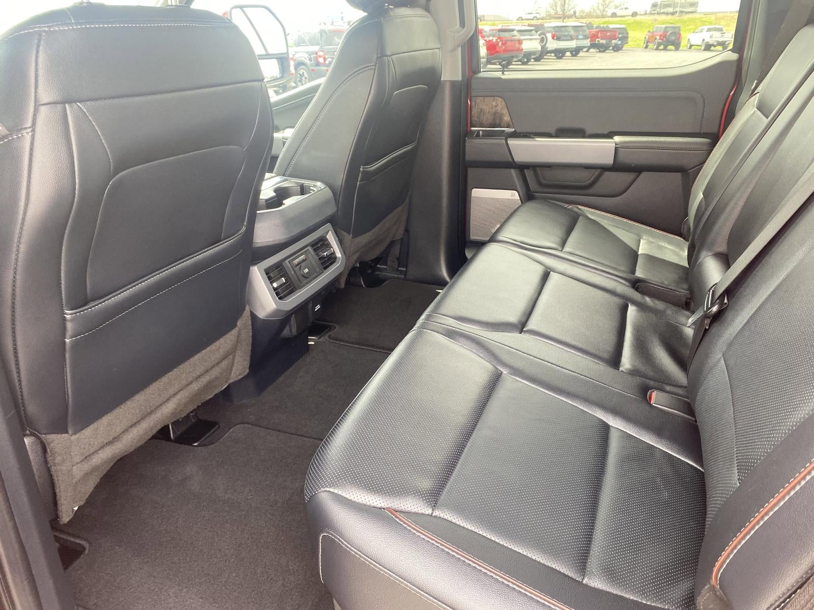 2023 Ford Super Duty F-250 SRW LARIAT 4WD Crew Cab 6.75' Box