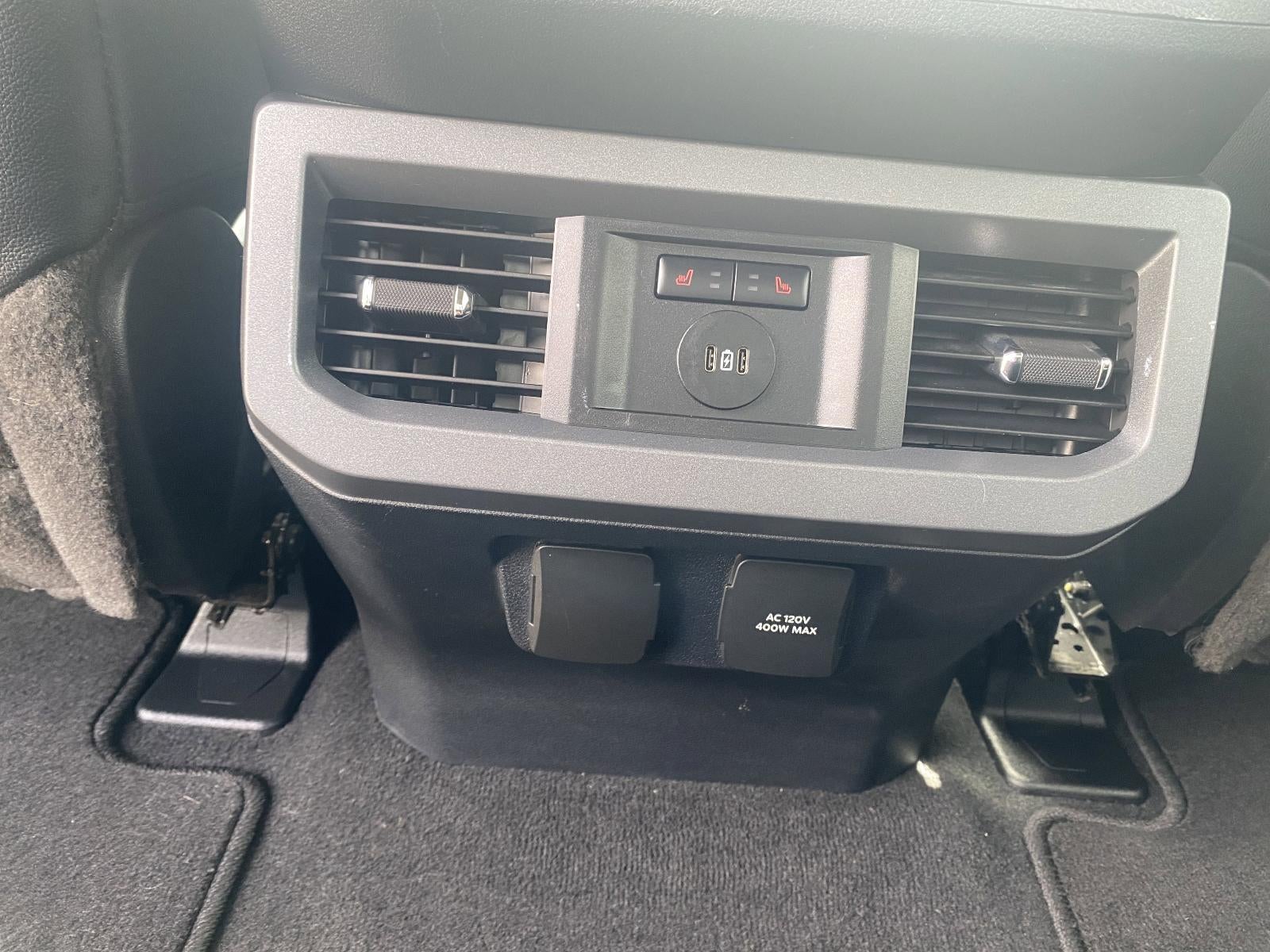 2023 Ford Super Duty F-250 SRW LARIAT 4WD Crew Cab 6.75' Box