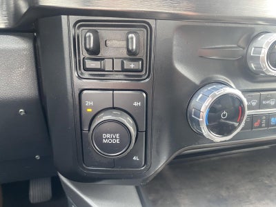 2023 Ford Super Duty F-250 SRW LARIAT 4WD Crew Cab 6.75' Box