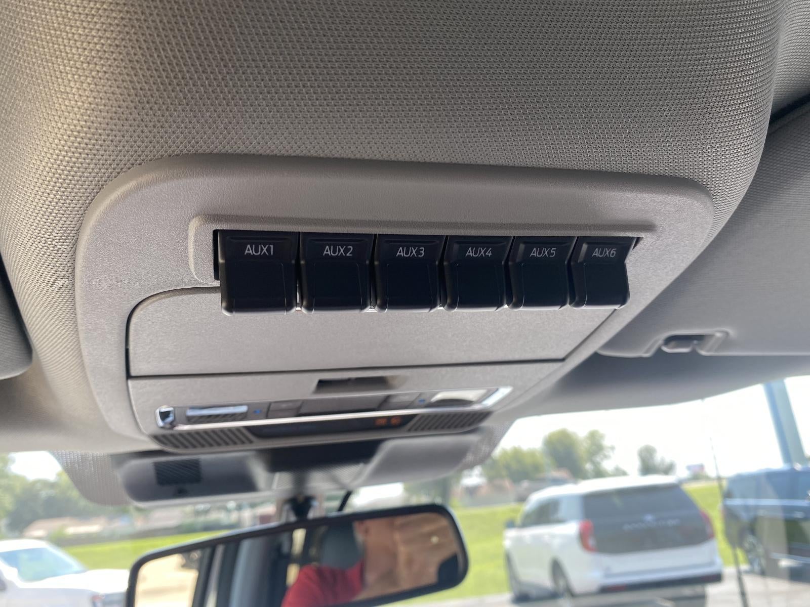 2026 Ford Super Duty F-350 SRW LARIAT 4WD Crew Cab 6.75' Box