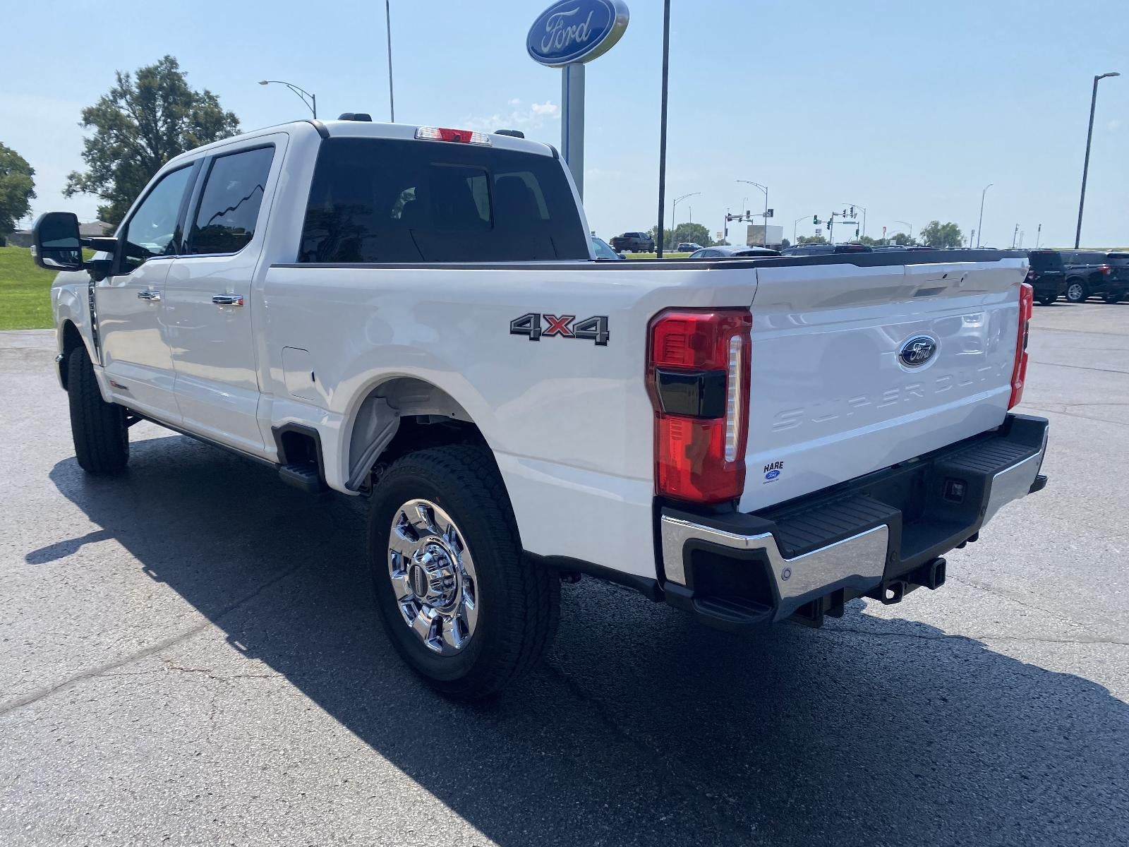 2026 Ford Super Duty F-350 SRW LARIAT 4WD Crew Cab 6.75' Box
