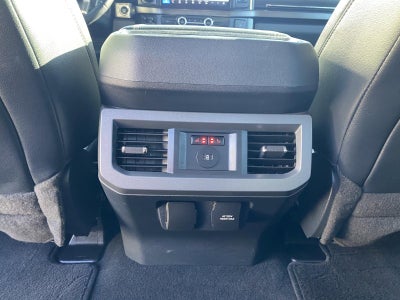 2023 Ford Super Duty F-350 SRW LARIAT 4WD Crew Cab 6.75' Box