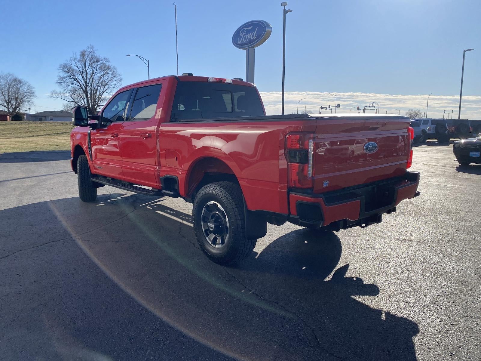 2023 Ford Super Duty F-350 SRW LARIAT 4WD Crew Cab 6.75' Box