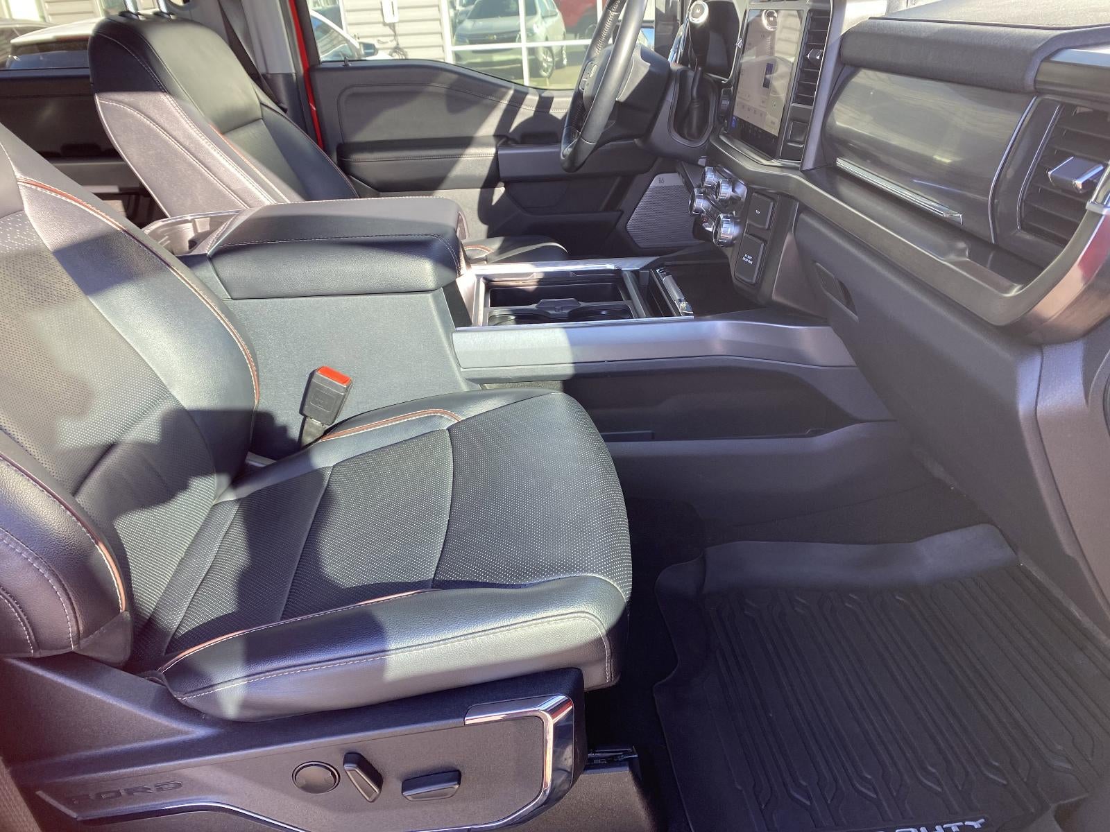 2023 Ford Super Duty F-350 SRW LARIAT 4WD Crew Cab 6.75' Box