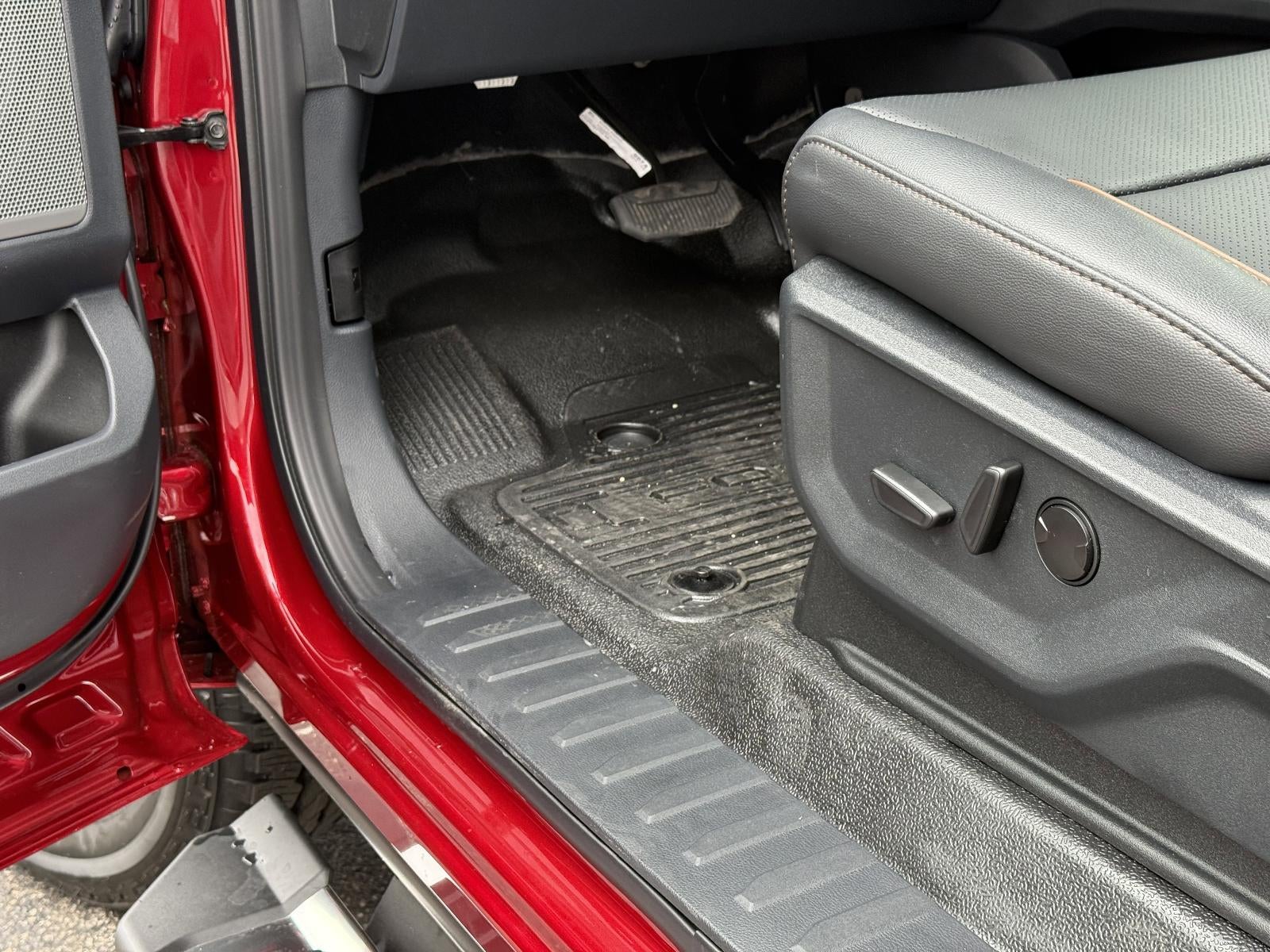 2026 Ford Super Duty F-350 SRW LARIAT 4WD Crew Cab 6.75' Box