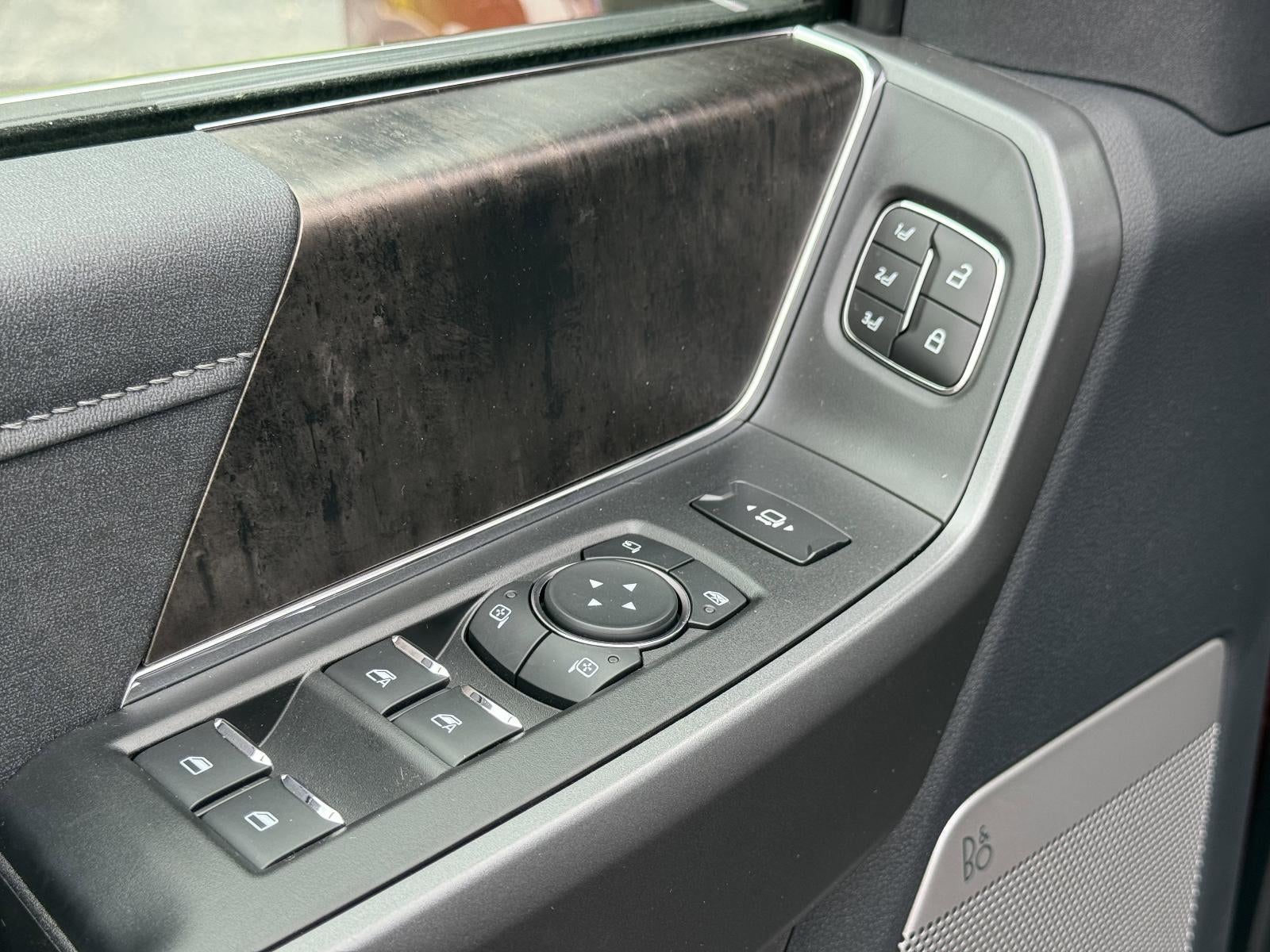 2026 Ford Super Duty F-350 SRW LARIAT 4WD Crew Cab 6.75' Box