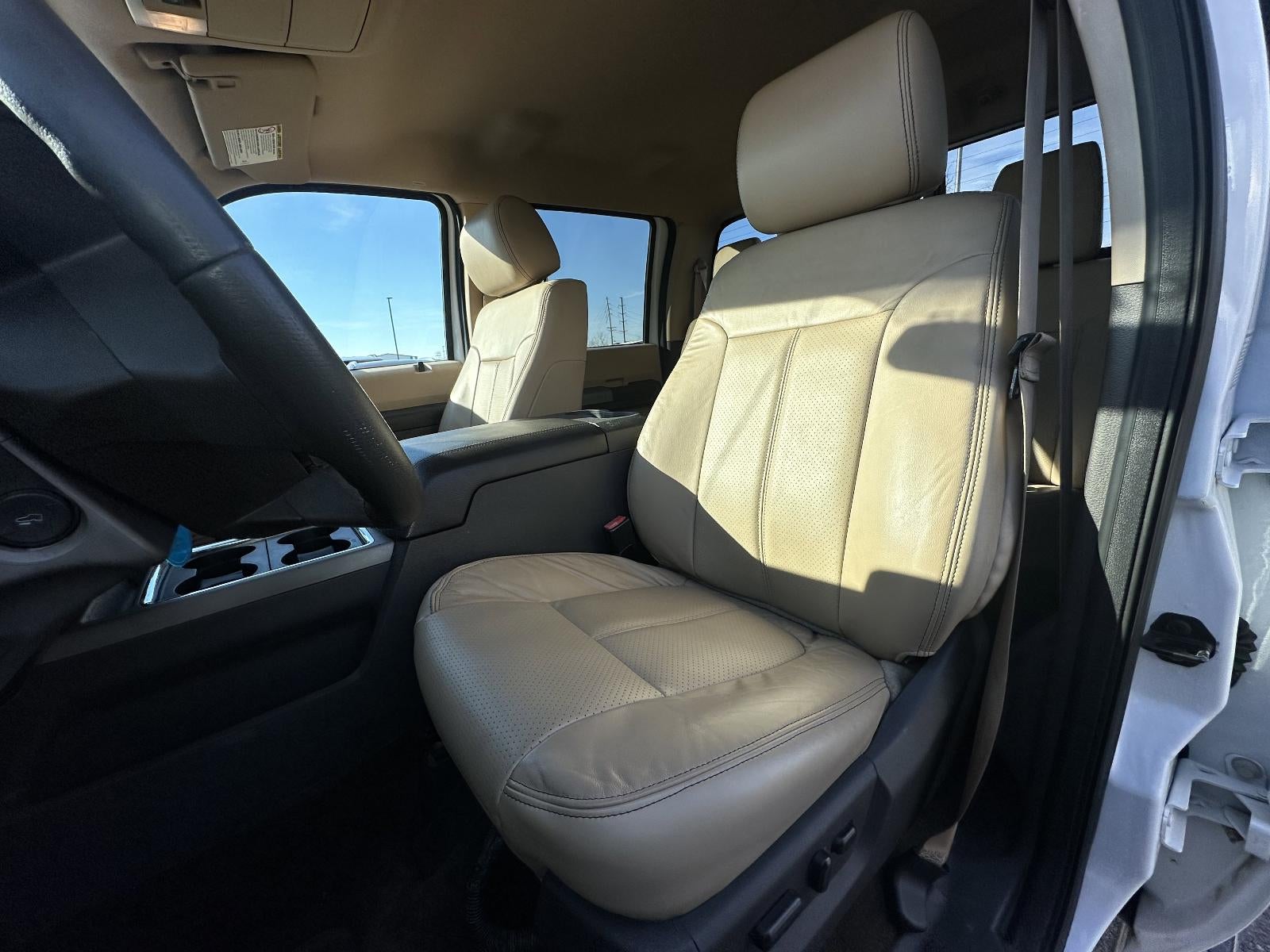 2016 Ford Super Duty F-350 SRW 4WD Crew Cab 6-3/4 Ft Box Lariat