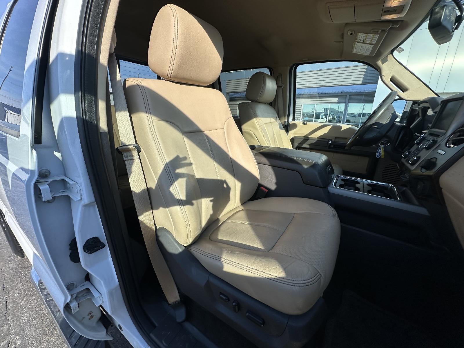 2016 Ford Super Duty F-350 SRW 4WD Crew Cab 6-3/4 Ft Box Lariat