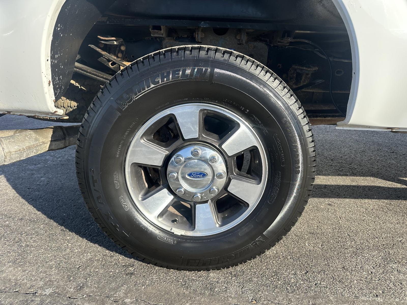 2016 Ford Super Duty F-350 SRW 4WD Crew Cab 6-3/4 Ft Box Lariat