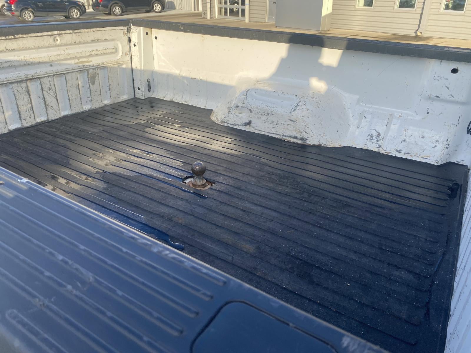 2015 Ford Super Duty F-350 SRW 4WD Crew Cab 6-3/4 Ft Box XL