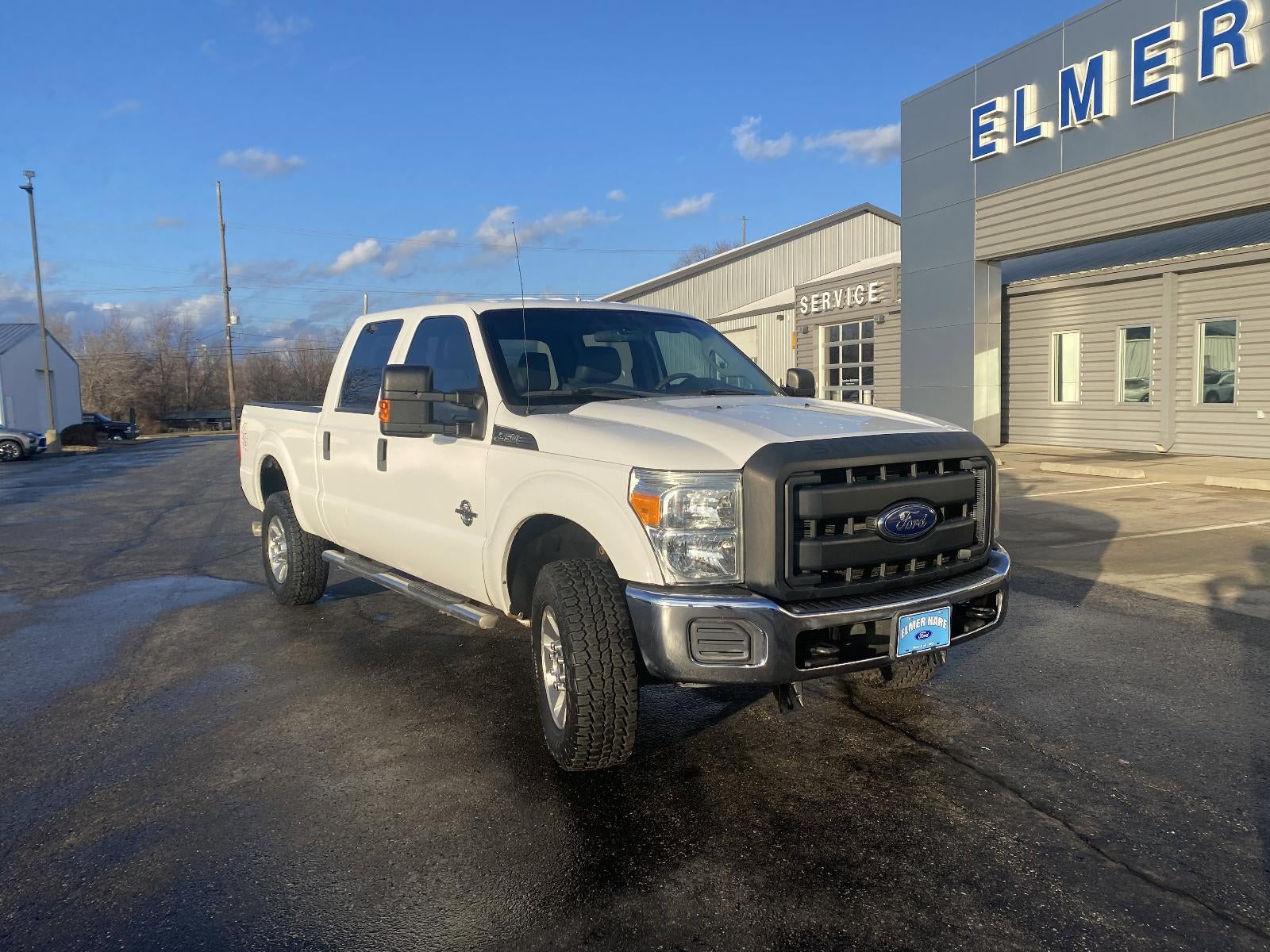 2015 Ford Super Duty F-350 SRW 4WD Crew Cab 6-3/4 Ft Box XL