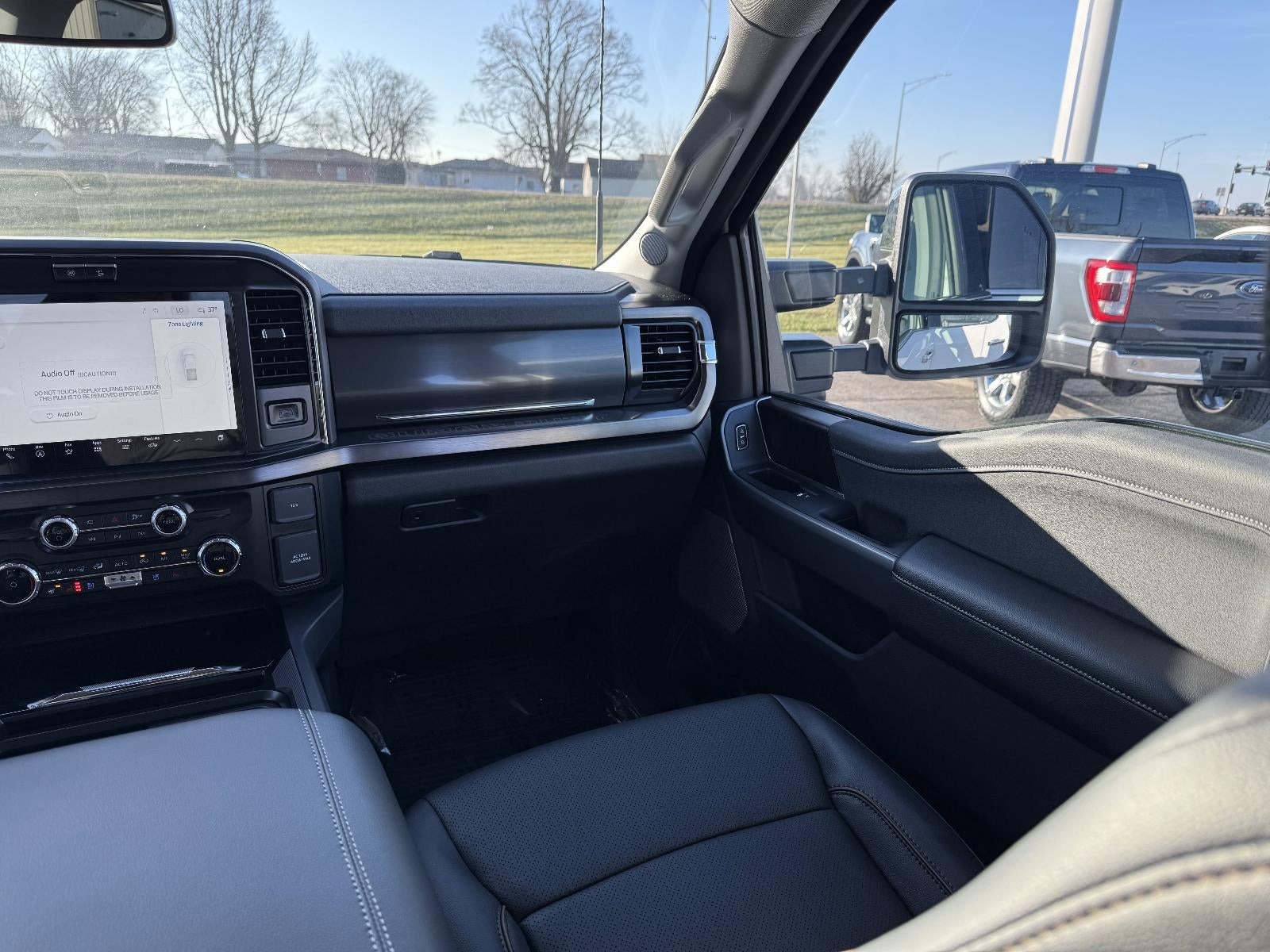 2026 Ford Super Duty F-350 SRW LARIAT 4WD Crew Cab 6.75' Box