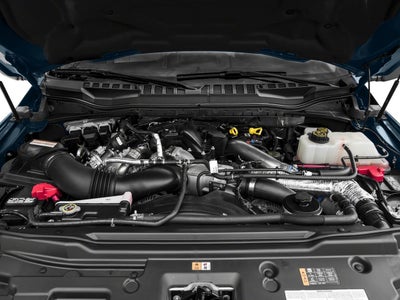 2017 Ford Super Duty F-450 DRW Lariat 4WD Crew Cab 8' Box