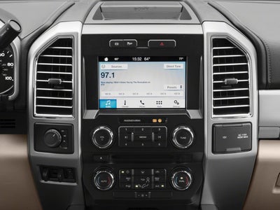 2017 Ford Super Duty F-450 DRW Lariat 4WD Crew Cab 8' Box