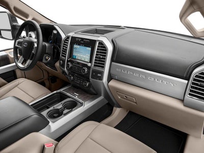 2017 Ford Super Duty F-450 DRW Lariat 4WD Crew Cab 8' Box