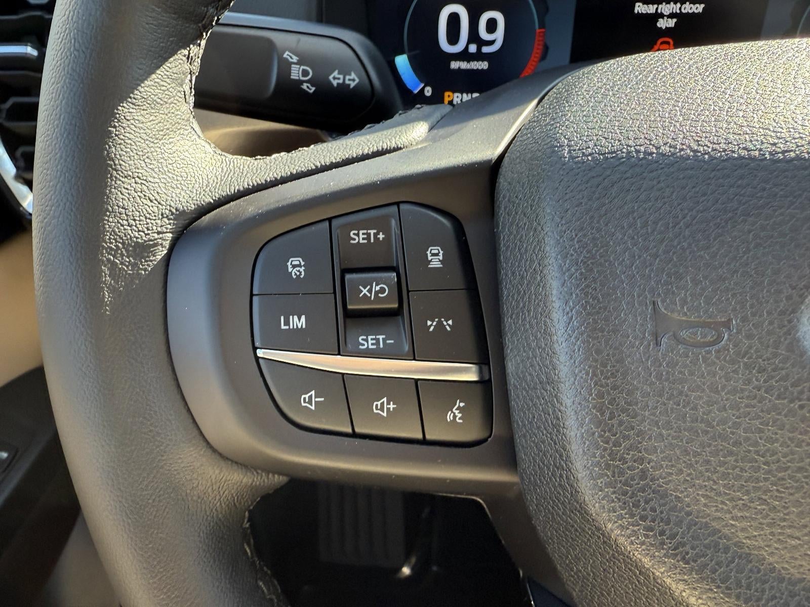 2025 Ford Ranger LARIAT 4WD SuperCrew 5' Box