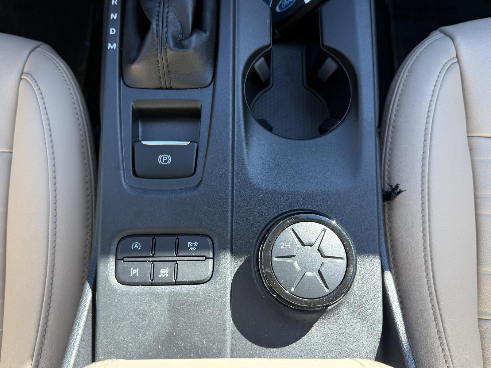 2025 Ford Ranger LARIAT 4WD SuperCrew 5' Box